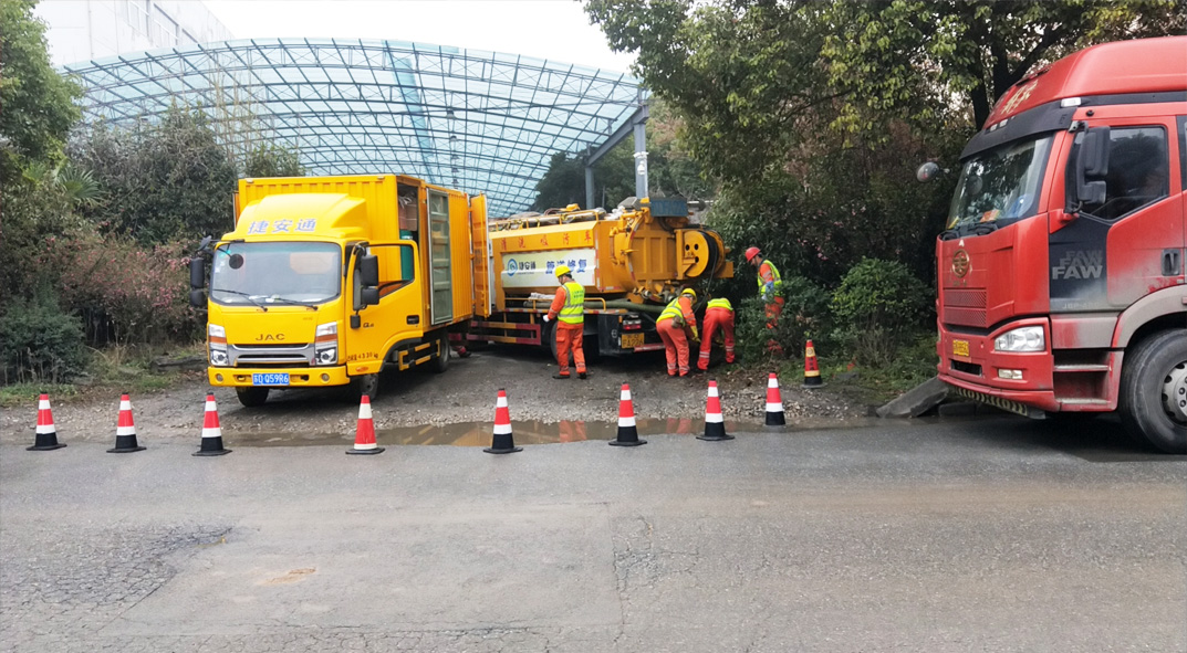 五龙口镇成区雨污水管网“四位一体”检测疏通项目